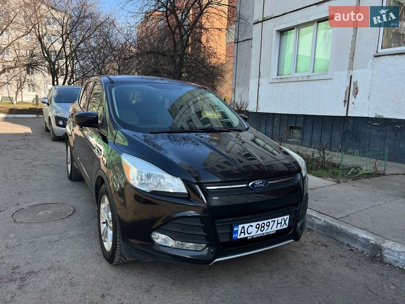 Внедорожник / Кроссовер Ford Escape 2015 в Луцке