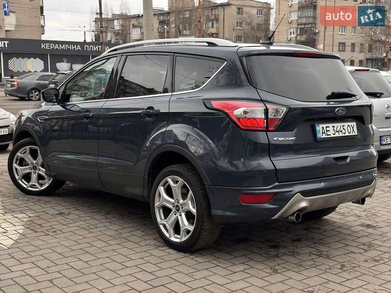 Внедорожник / Кроссовер Ford Escape 2018 в Днепре