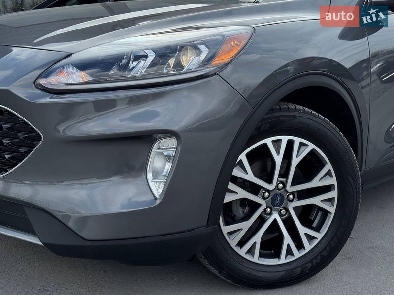 Внедорожник / Кроссовер Ford Escape 2021 в Ровно