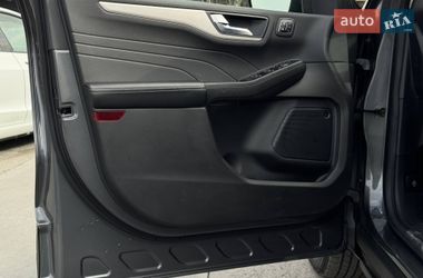Внедорожник / Кроссовер Ford Escape 2021 в Ровно