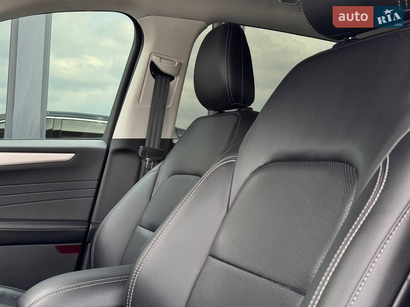 Внедорожник / Кроссовер Ford Escape 2021 в Ровно