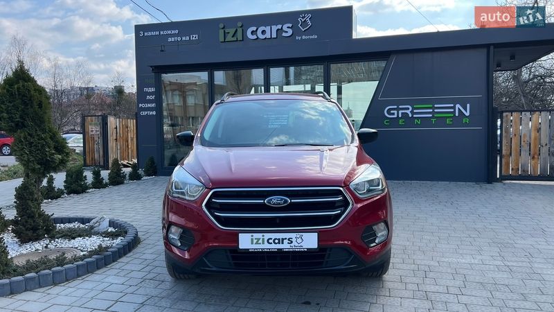 Позашляховик / Кросовер Ford Escape 2018 в Львові