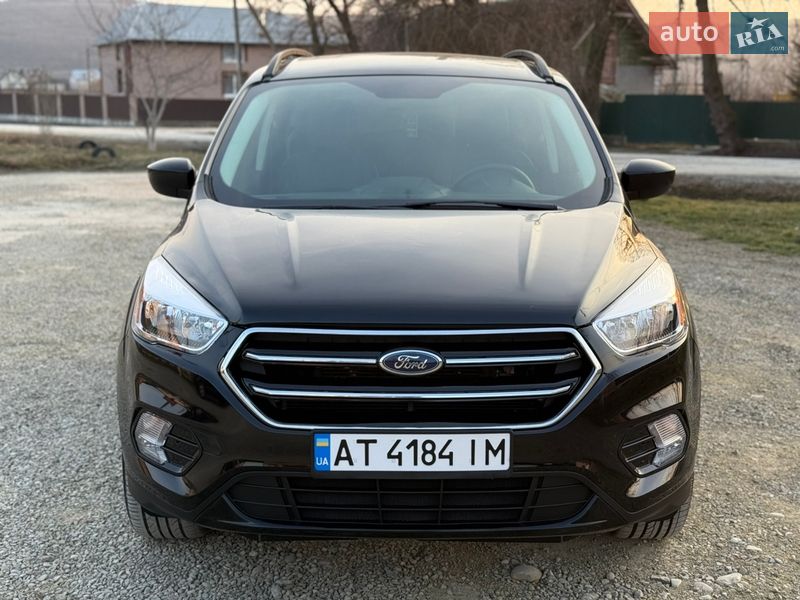 Внедорожник / Кроссовер Ford Escape 2019 в Ивано-Франковске