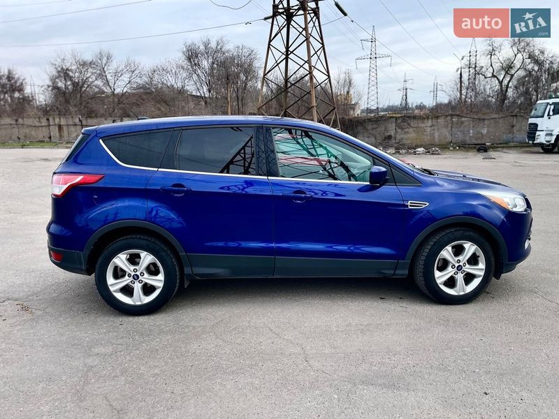 Позашляховик / Кросовер Ford Escape 2015 в Запоріжжі