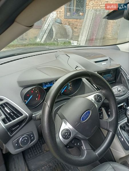 Позашляховик / Кросовер Ford Escape 2013 в Долині