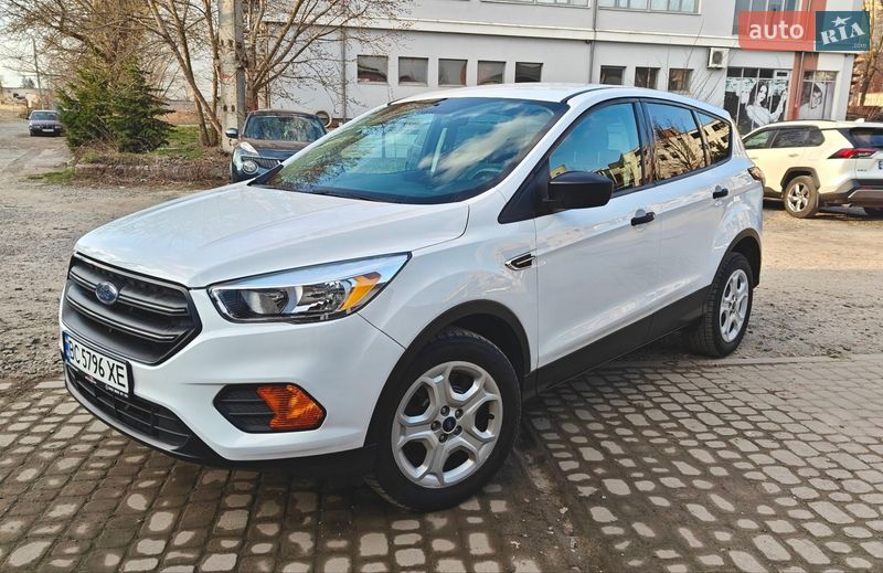 Внедорожник / Кроссовер Ford Escape 2017 в Львове