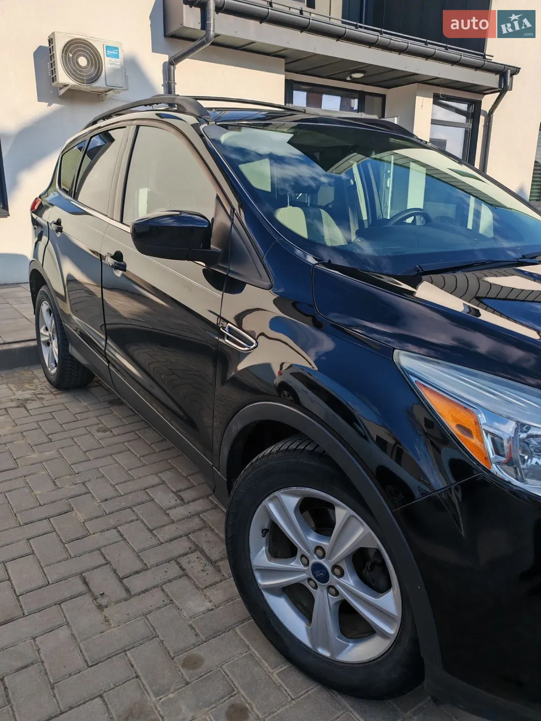 2015 Ford Escape - мініатюра 2