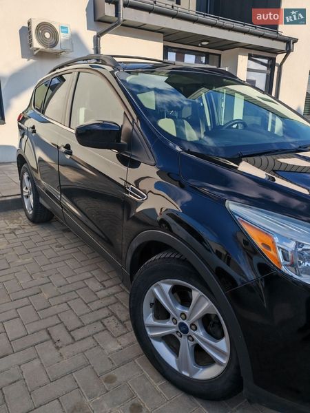 Внедорожник / Кроссовер Ford Escape 2015 в Луцке