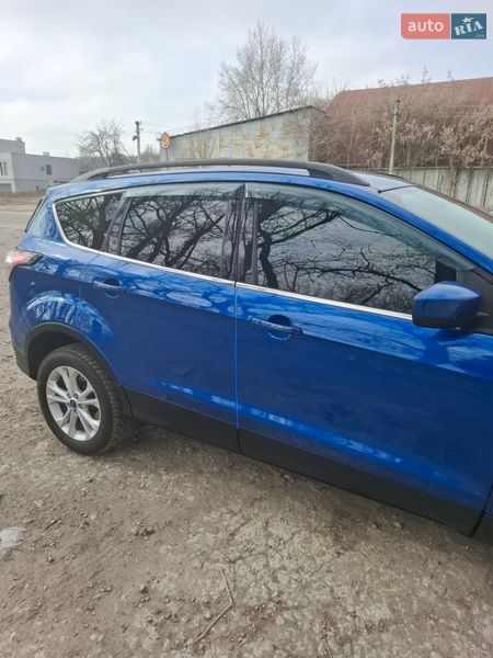 Позашляховик / Кросовер Ford Escape 2017 в Дніпрі