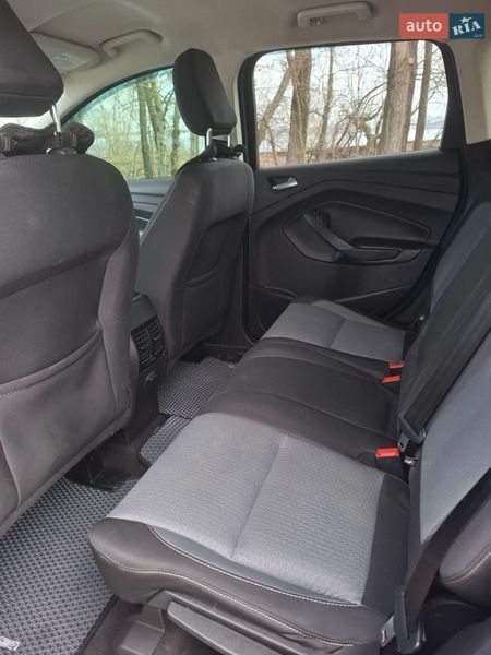 Позашляховик / Кросовер Ford Escape 2017 в Дніпрі