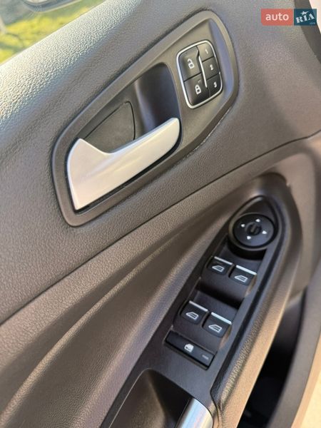 Позашляховик / Кросовер Ford Escape 2017 в Жовкві фото 5 Позашляховик / Кросовер Ford Escape 2017 в Жовкві