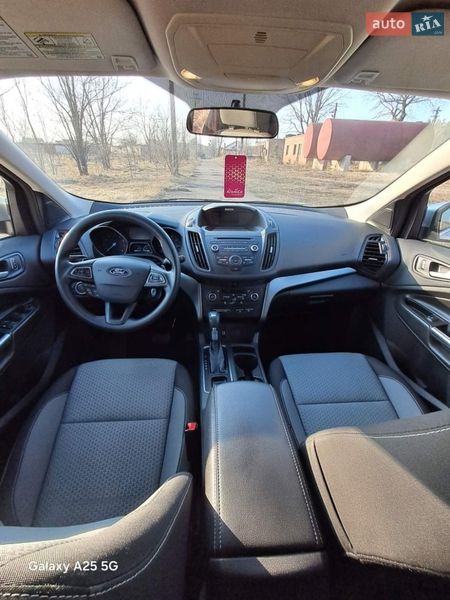 Позашляховик / Кросовер Ford Escape 2017 в Соснівці