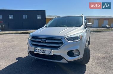 Внедорожник / Кроссовер Ford Escape 2016 в Черкассах