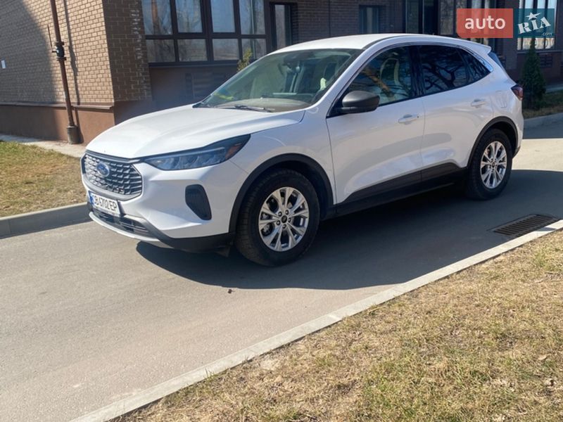 Внедорожник / Кроссовер Ford Escape 2024 в Чернигове