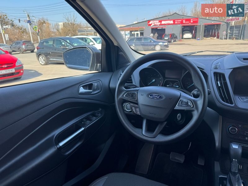 Позашляховик / Кросовер Ford Escape 2017 в Ірпені