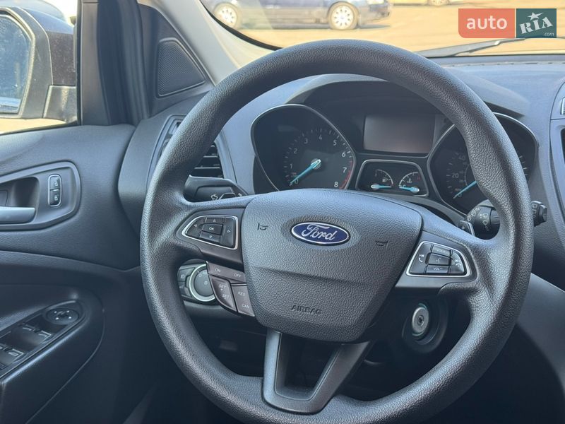 Позашляховик / Кросовер Ford Escape 2017 в Ірпені
