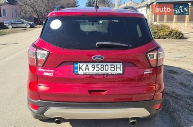 Внедорожник / Кроссовер Ford Escape 2017 в Сквире