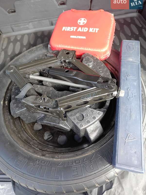 Позашляховик / Кросовер Ford Escape 2015 в Запоріжжі