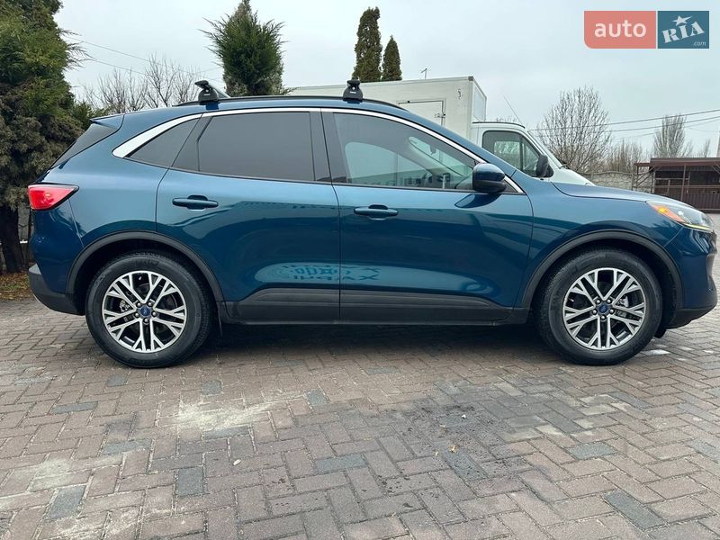 Внедорожник / Кроссовер Ford Escape 2019 в Киеве
