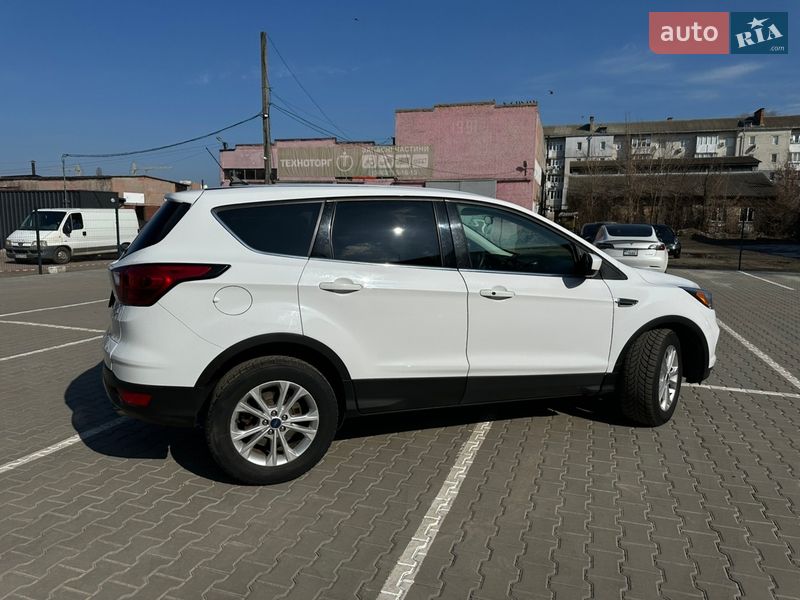 Позашляховик / Кросовер Ford Escape 2019 в Ніжині фото 11 Позашляховик / Кросовер Ford Escape 2019 в Ніжині