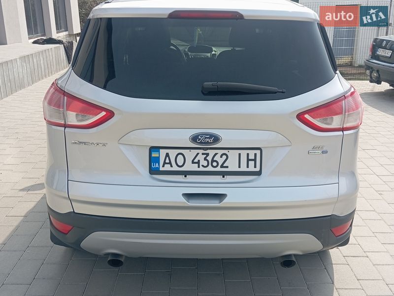 Позашляховик / Кросовер Ford Escape 2016 в Ужгороді