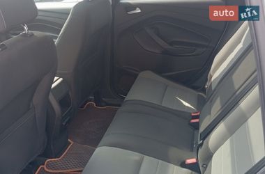 Позашляховик / Кросовер Ford Escape 2016 в Ужгороді
