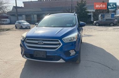 Внедорожник / Кроссовер Ford Escape 2017 в Львове