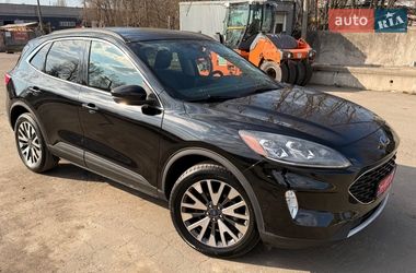 Внедорожник / Кроссовер Ford Escape 2019 в Киеве