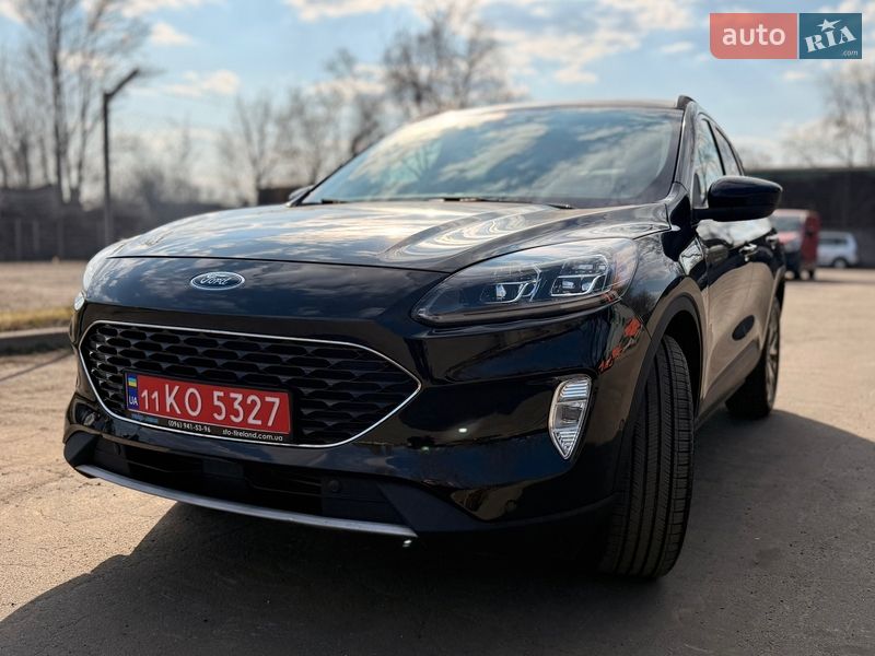 Внедорожник / Кроссовер Ford Escape 2019 в Киеве