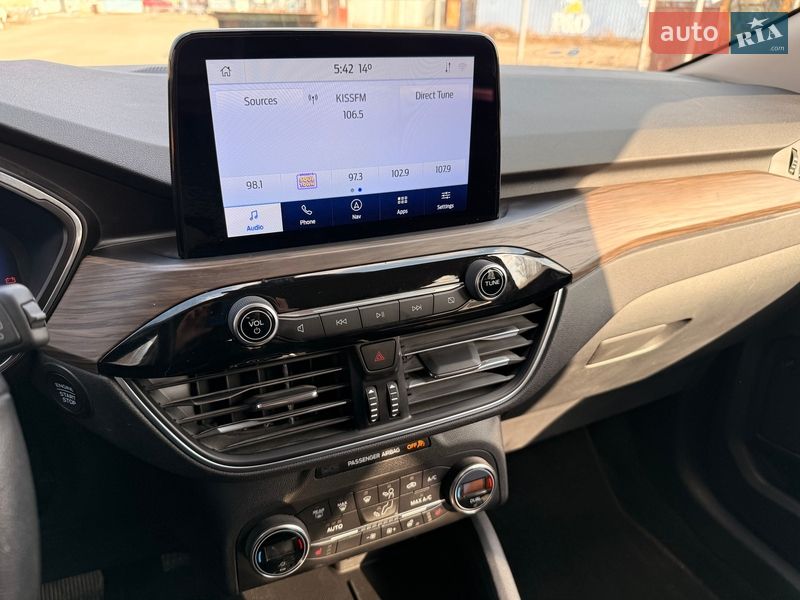 Внедорожник / Кроссовер Ford Escape 2019 в Киеве