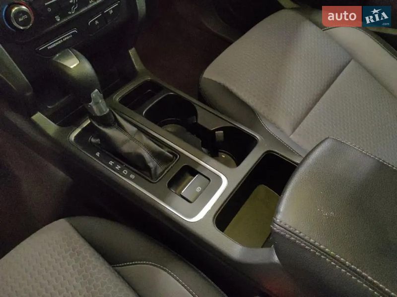 Внедорожник / Кроссовер Ford Escape 2016 в Харькове