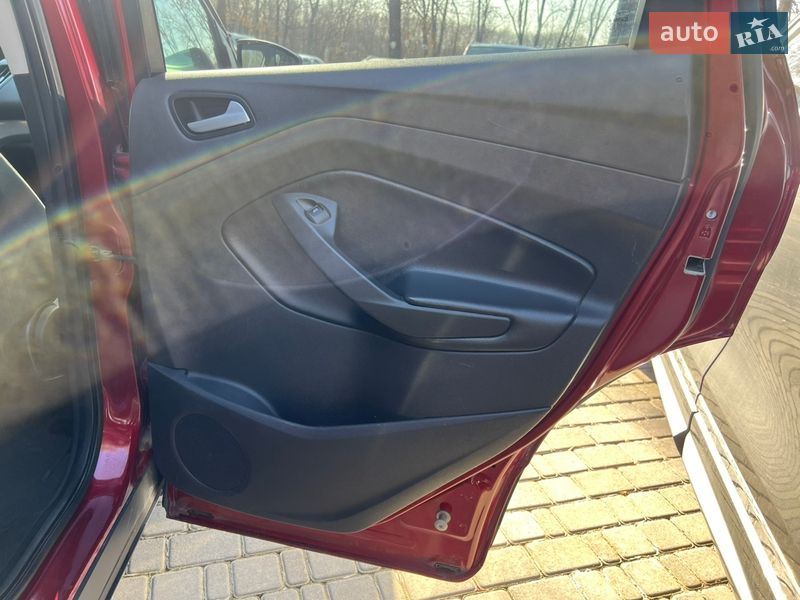Внедорожник / Кроссовер Ford Escape 2015 в Залещиках фото 15 Внедорожник / Кроссовер Ford Escape 2015 в Залещиках