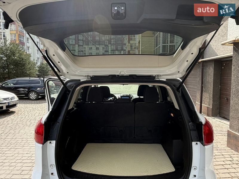 Внедорожник / Кроссовер Ford Escape 2015 в Ивано-Франковске фото 6 Внедорожник / Кроссовер Ford Escape 2015 в Ивано-Франковске