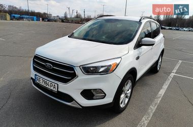 Позашляховик / Кросовер Ford Escape 2018 в Дніпрі