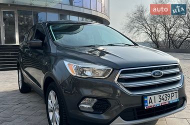 Внедорожник / Кроссовер Ford Escape 2017 в Запорожье