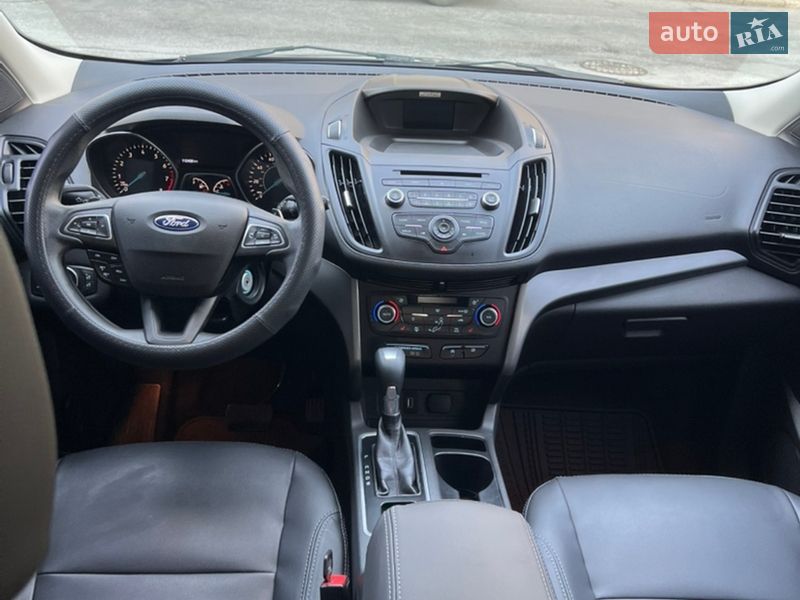 Позашляховик / Кросовер Ford Escape 2017 в Запоріжжі