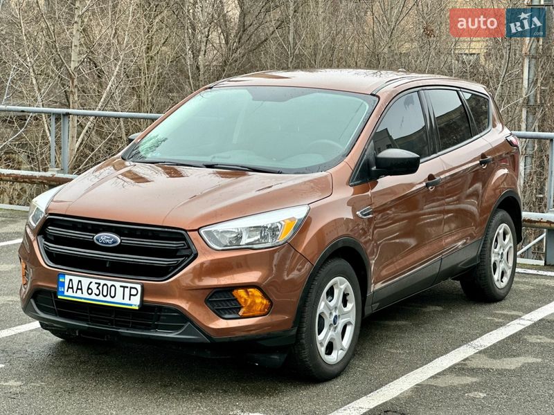 Внедорожник / Кроссовер Ford Escape 2016 в Киеве