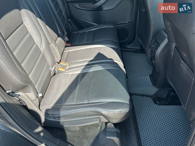 Внедорожник / Кроссовер Ford Escape 2017 в Одессе