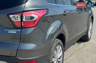 Внедорожник / Кроссовер Ford Escape 2017 в Одессе
