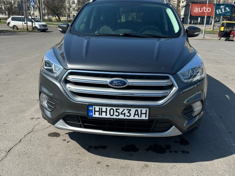 Внедорожник / Кроссовер Ford Escape 2017 в Одессе