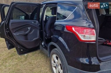 Позашляховик / Кросовер Ford Escape 2015 в Умані