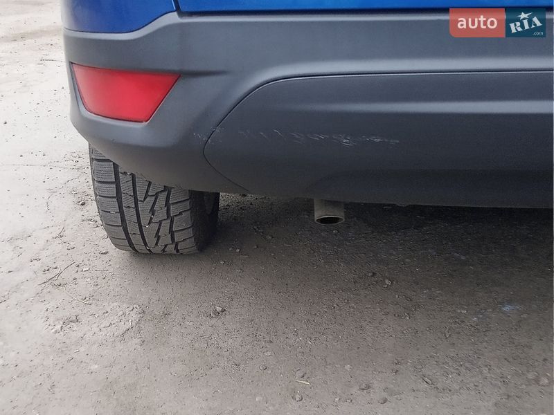 Внедорожник / Кроссовер Ford Escape 2016 в Кременчуге