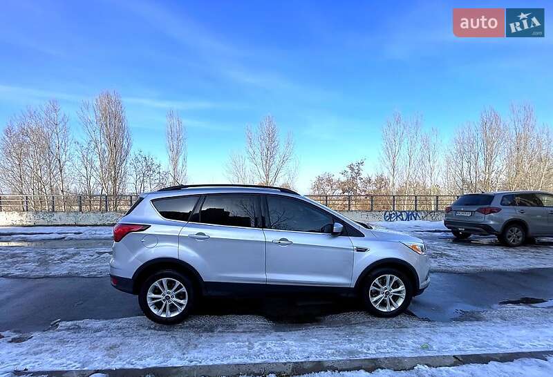 Внедорожник / Кроссовер Ford Escape 2019 в Киеве фото 2 Внедорожник / Кроссовер Ford Escape 2019 в Киеве