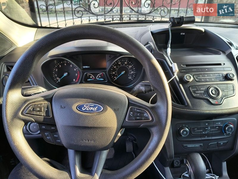 Внедорожник / Кроссовер Ford Escape 2018 в Луцке