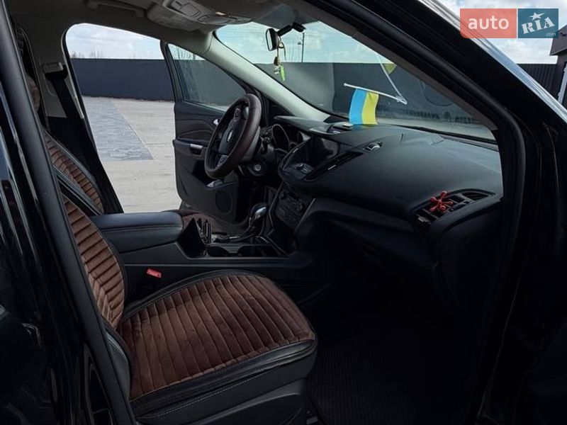 Позашляховик / Кросовер Ford Escape 2018 в Житомирі