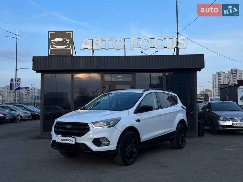 Внедорожник / Кроссовер Ford Escape 2018 в Киеве фото 4 Внедорожник / Кроссовер Ford Escape 2018 в Киеве