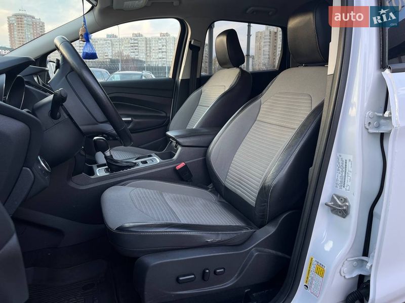 Внедорожник / Кроссовер Ford Escape 2018 в Киеве фото 9 Внедорожник / Кроссовер Ford Escape 2018 в Киеве