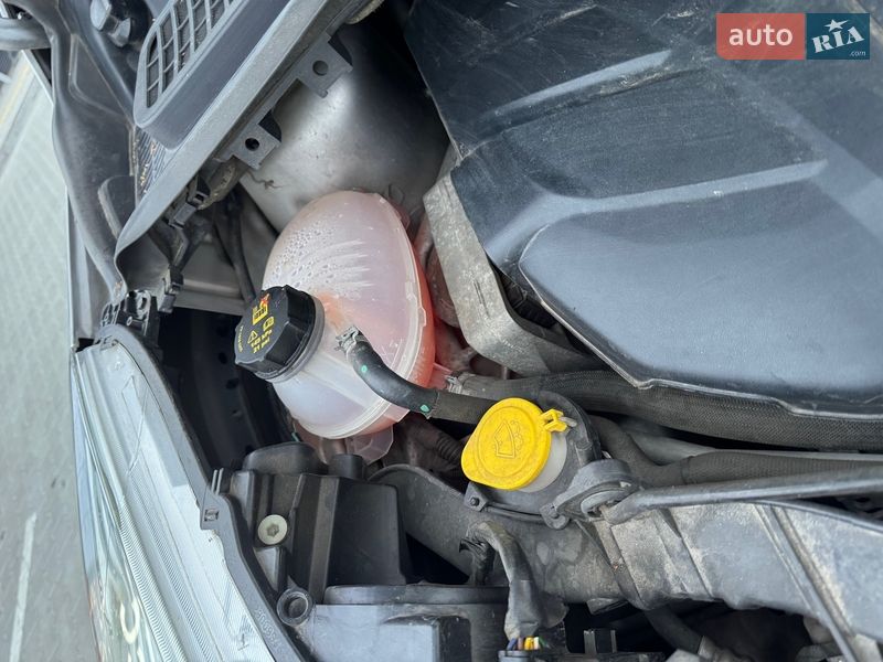 Позашляховик / Кросовер Ford Escape 2017 в Мукачевому