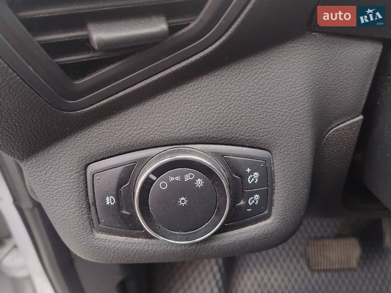 Внедорожник / Кроссовер Ford Escape 2014 в Чернигове