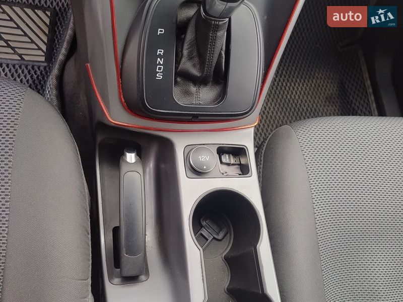 Внедорожник / Кроссовер Ford Escape 2014 в Чернигове